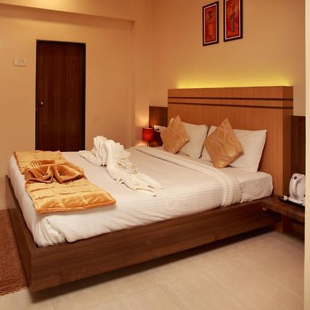 Vegas Residency Hotel Kalyan Bagian luar foto