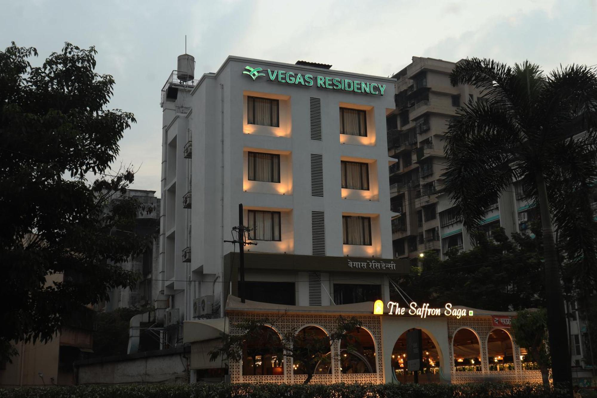 Vegas Residency Hotel Kalyan Bagian luar foto