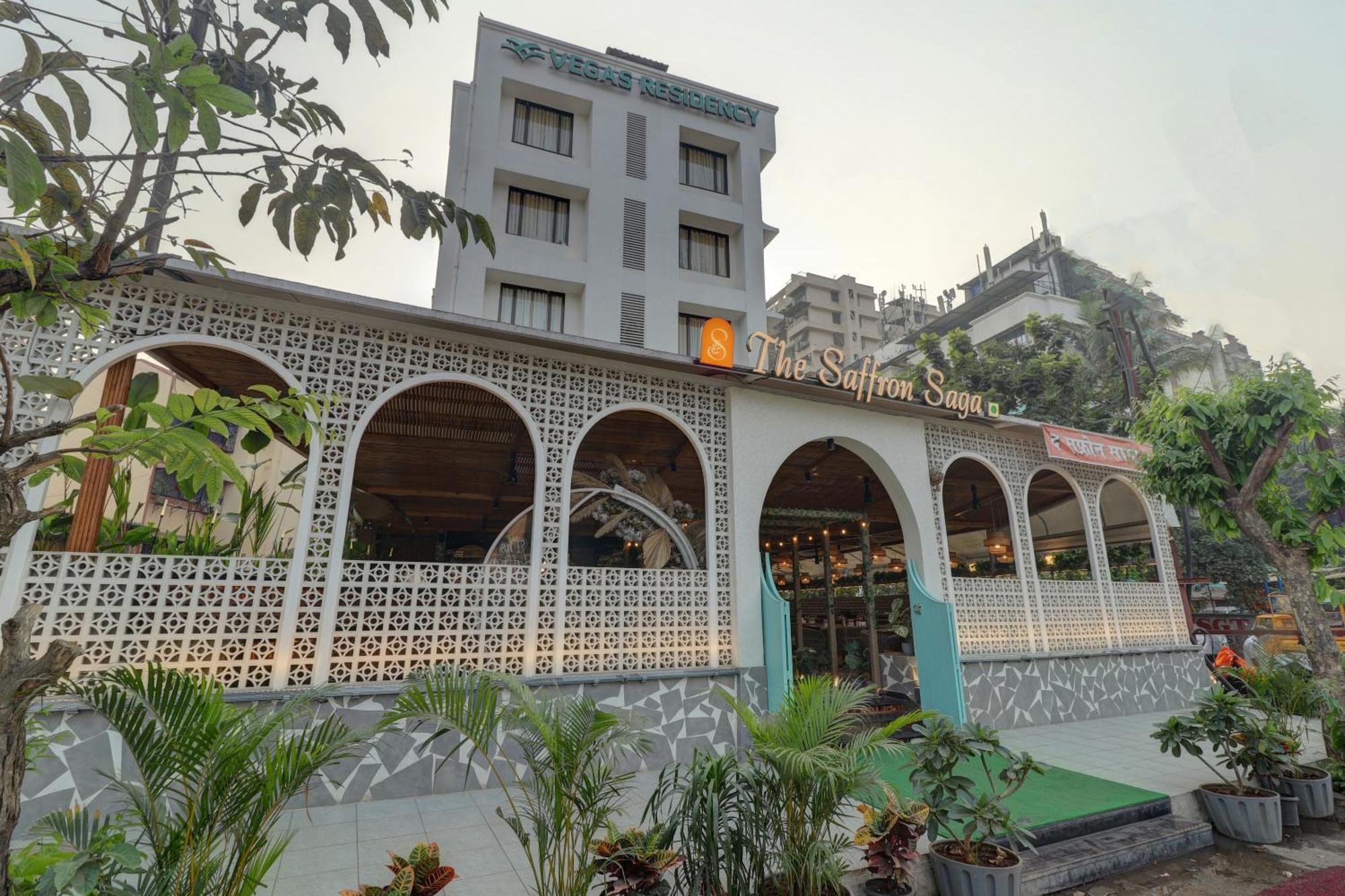 Vegas Residency Hotel Kalyan Bagian luar foto